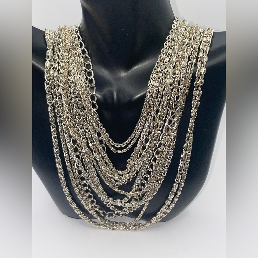 Vintage 12 Strands Silver Tone Graduating Bib Chain Necklace 14”